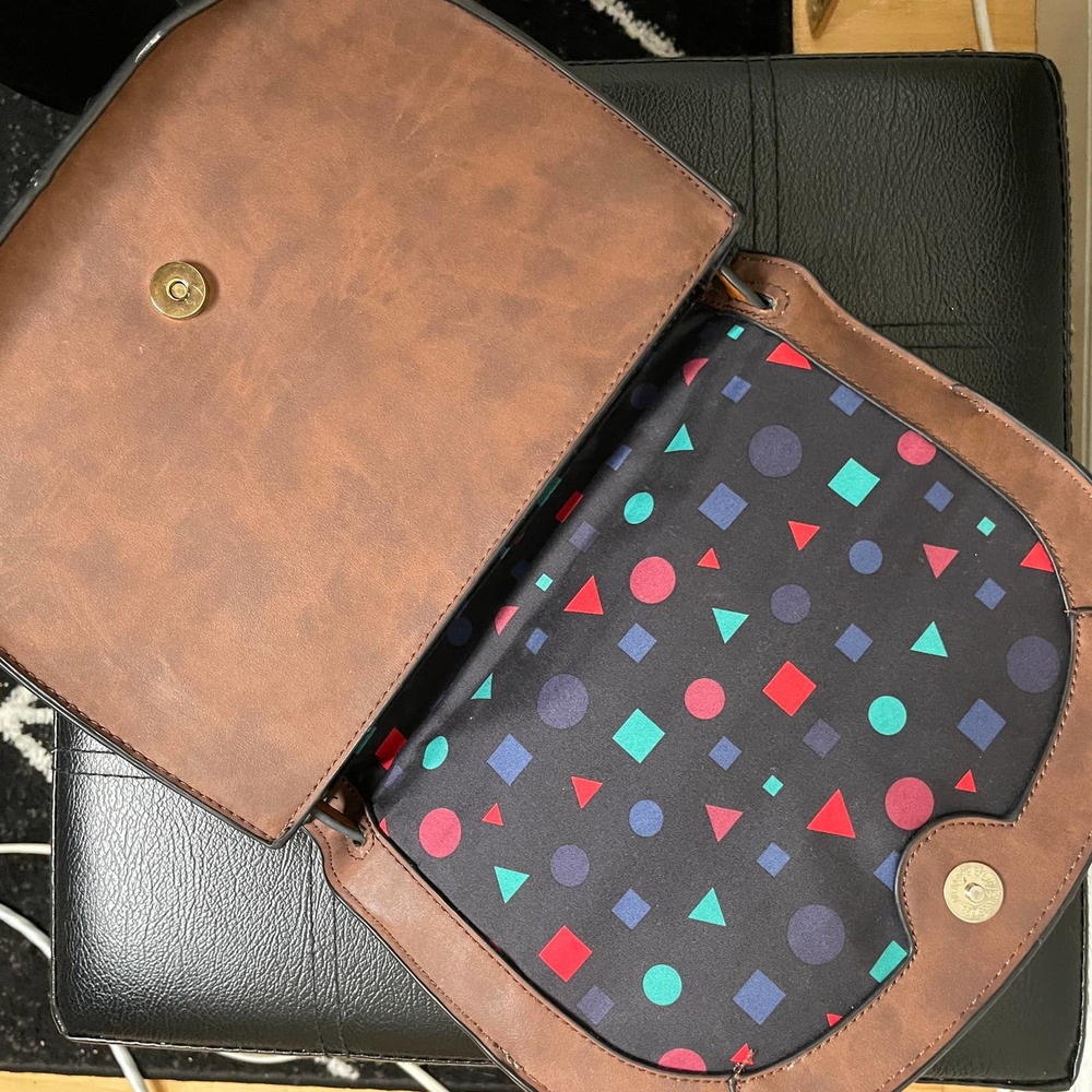 Desigual Crossbody Shoulder Purse Mixed Patchwork Pattern Pockets Brown - Picture 3 of 13